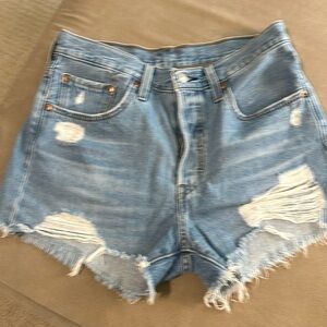 Distressed Jean shorts Levi